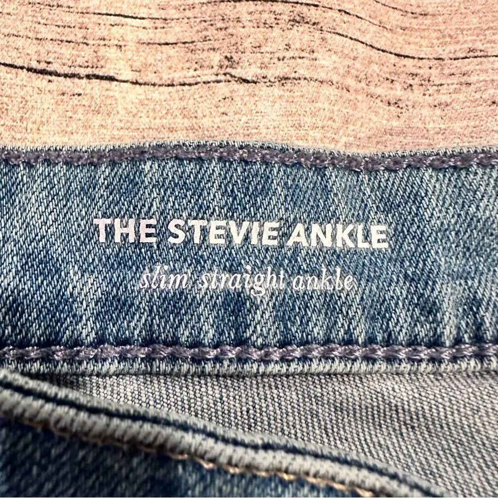 AG Adriano Goldschmied The Stevie Ankle Slim Straight Jeans; Raw Hem; Size 29